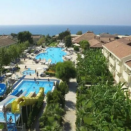 Aska Costa Club Side