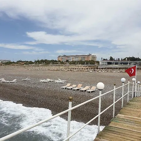 Aska Costa Club