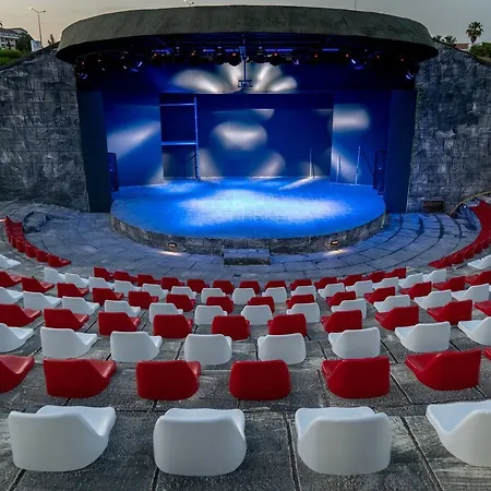 منتجع Aska Costa Club